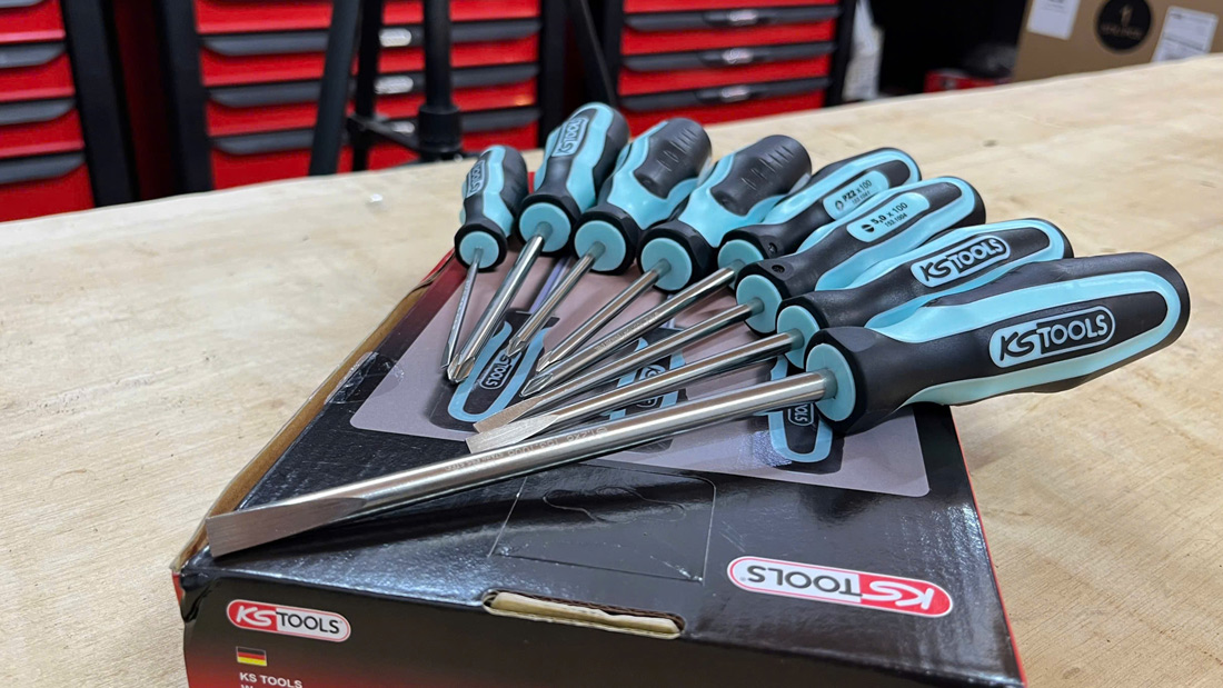 Bộ tô vít thép không gỉ 8 cây đa năng model 153.2000 KS Tools